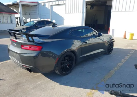 2018 Chevrolet Camaro 1Lt z USA, uszkodzony, nr VIN 1G1FB1RX6J0184879